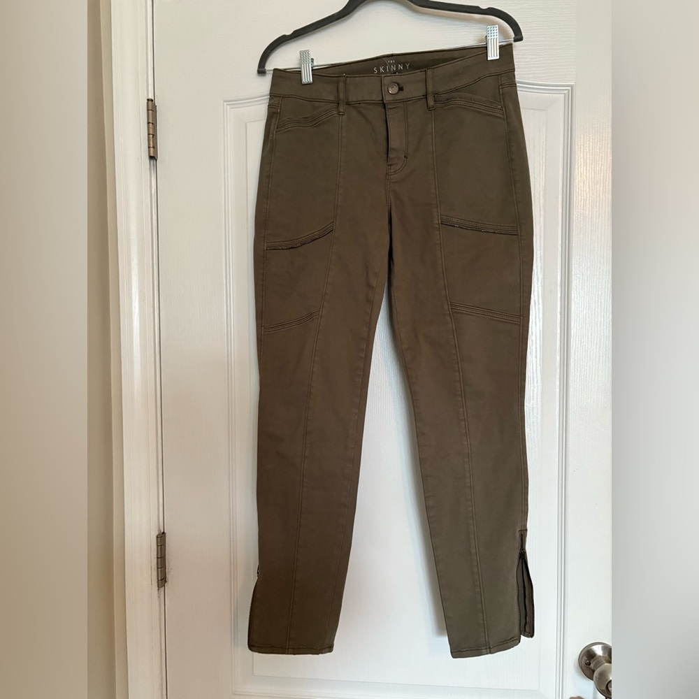 White House Black Market Mid-Rise Ball-Chain Skinny Ankle Jeans Olive Fog
